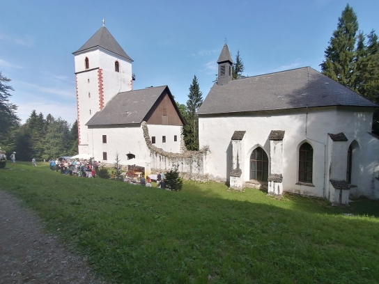  Preživite praznik v cerkvi sv. Bolfenka na Pohorju